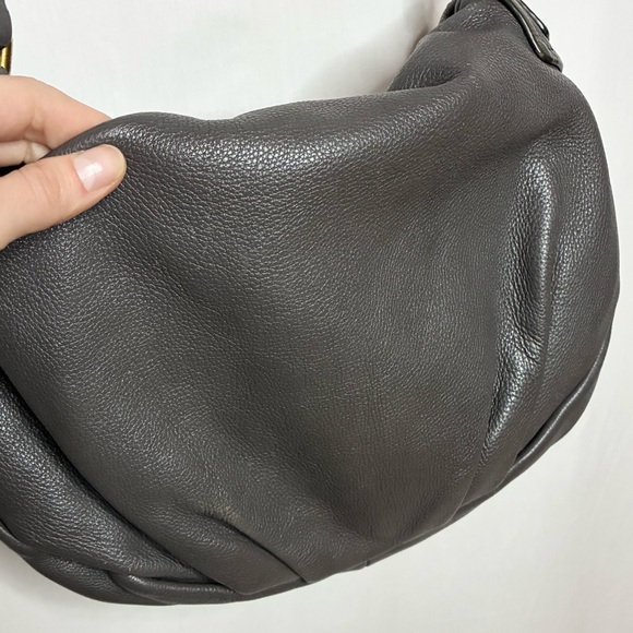 Marc Jacobs Classic Q Natasha Cross Body Bag - Picture 9 of 16